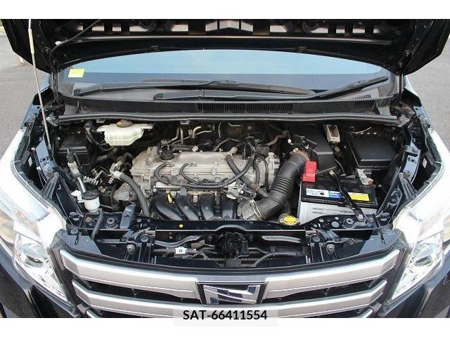 Toyota NOAH 2014-09 321427-17