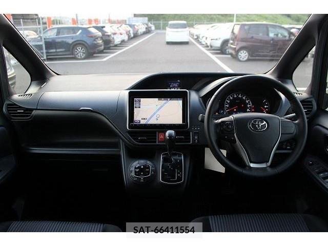 Toyota NOAH 2014-09 321427-15
