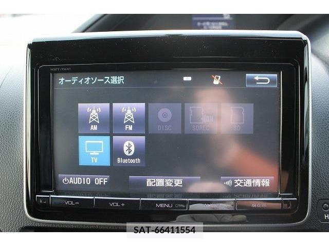 Toyota NOAH 2014-09 321427-3