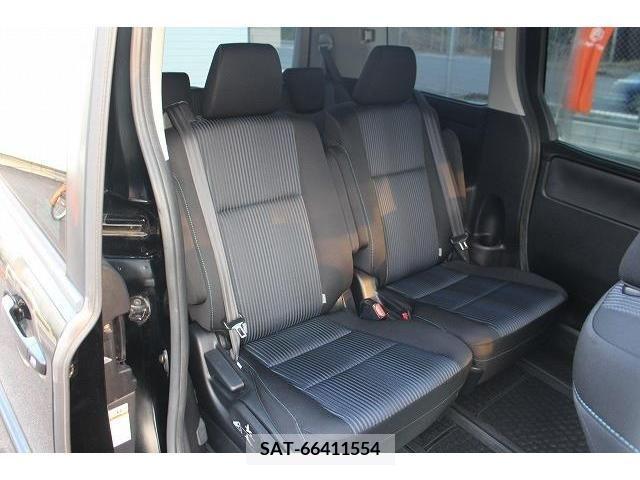 Toyota NOAH 2014-09 321427-13