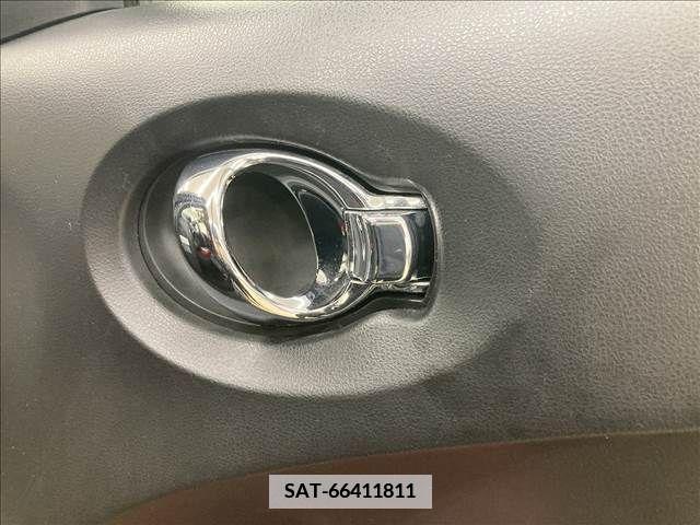 Nissan JUKE 2012-03 362242-9