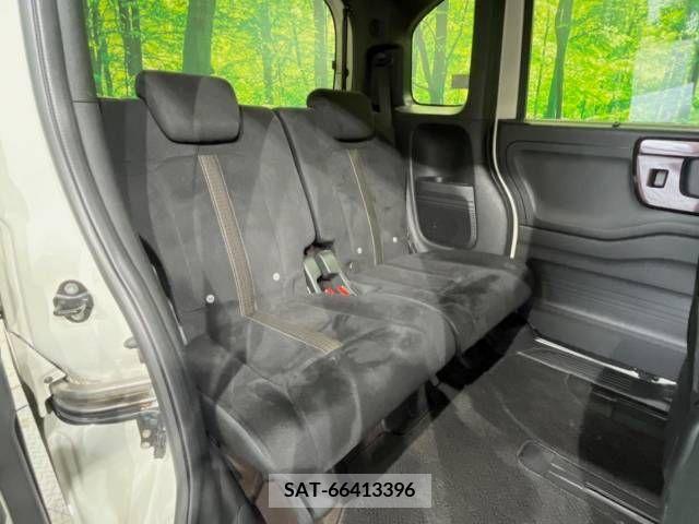 Honda N BOX CUSTOM 2017-09 307451-9