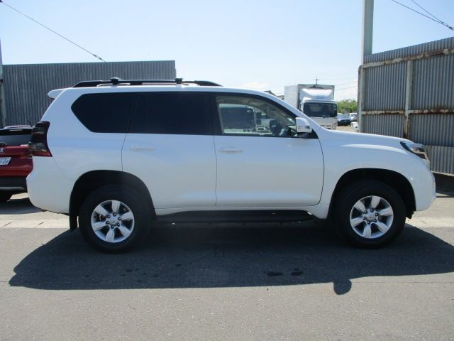 Toyota PRADO 2017-03 5446-7