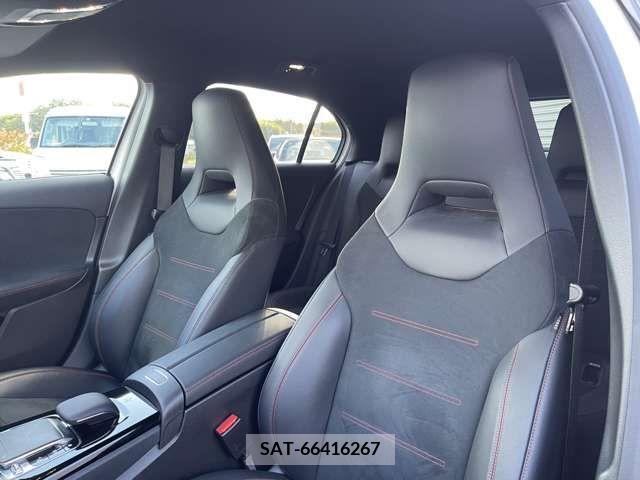 Mercedes Benz A-CLASS 2018-12 210140-12