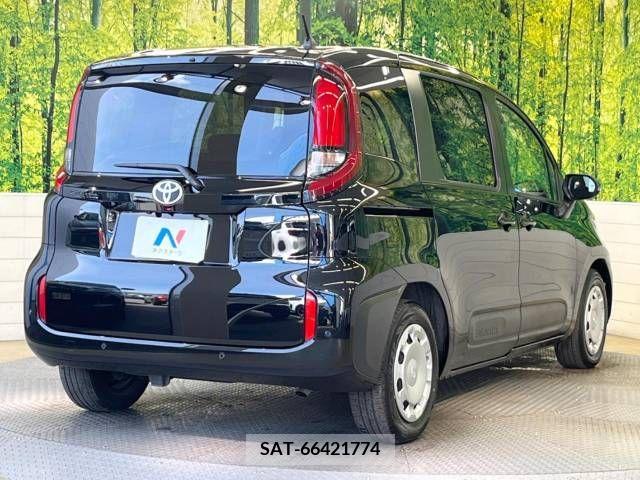 Toyota SIENTA 2022-11 298335-17