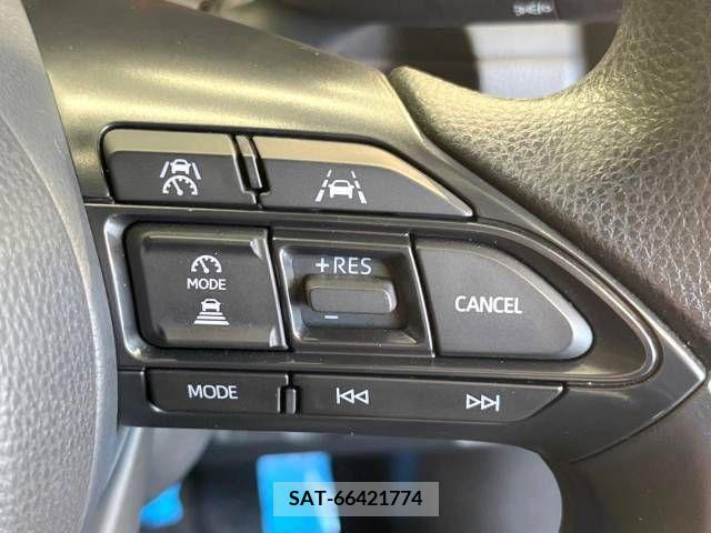 Toyota SIENTA 2022-11 298335-4
