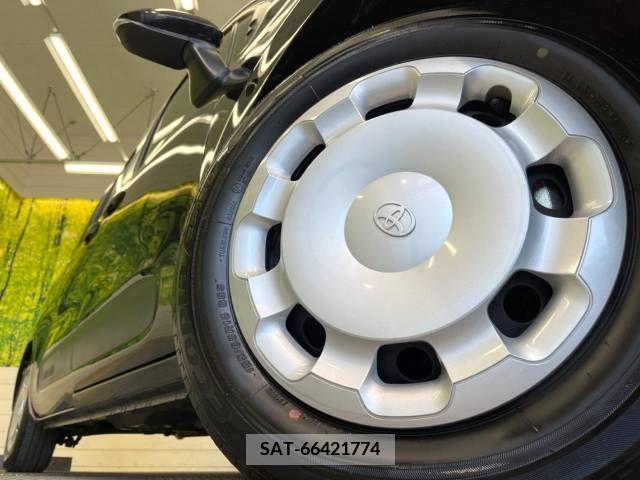 Toyota SIENTA 2022-11 298335-13