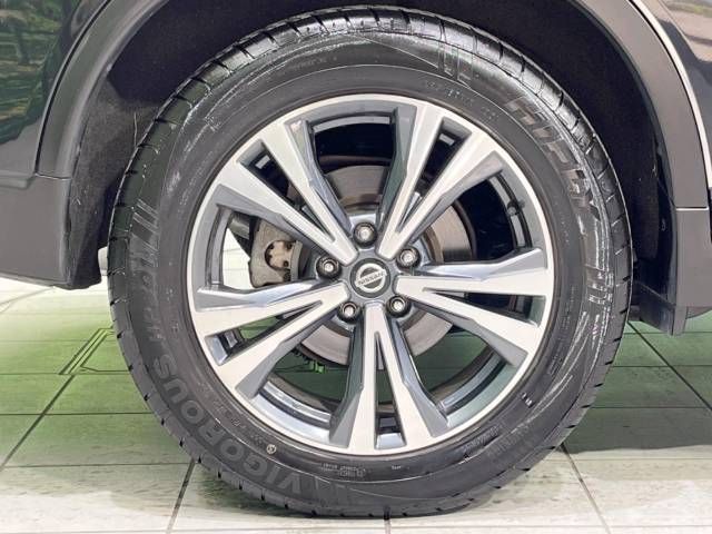 Nissan X-TRAIL 2018-04 17552-13