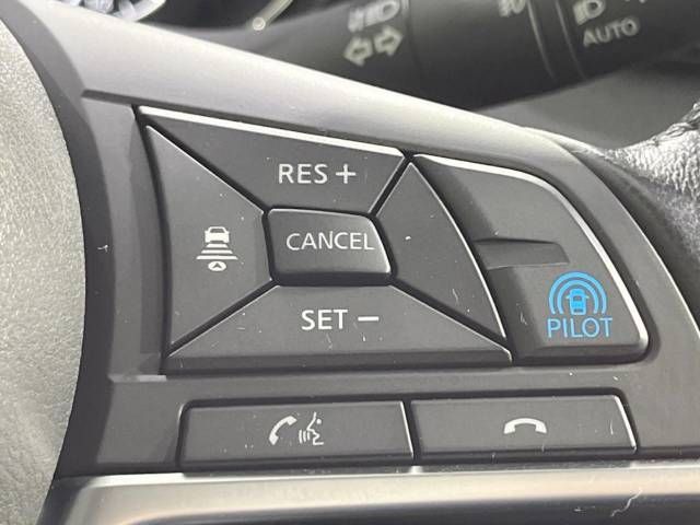 Nissan X-TRAIL 2018-04 17552-5