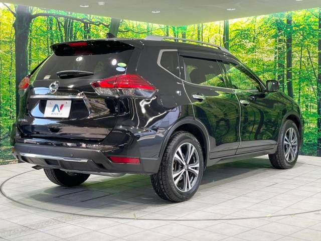 Nissan X-TRAIL 2018-04 17552-17