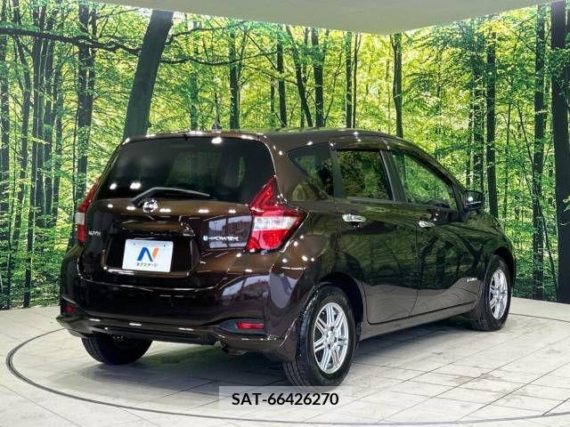Nissan NOTE 2016-12 305352-17