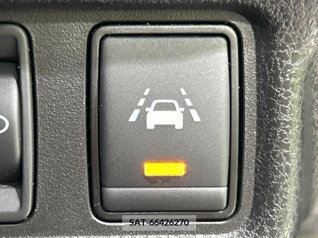 Nissan NOTE 2016-12 305352-6