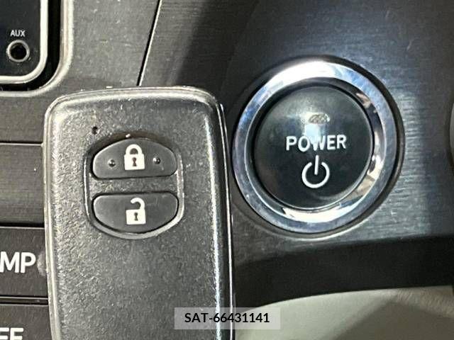 Toyota PRIUS 2010-02 282281-5