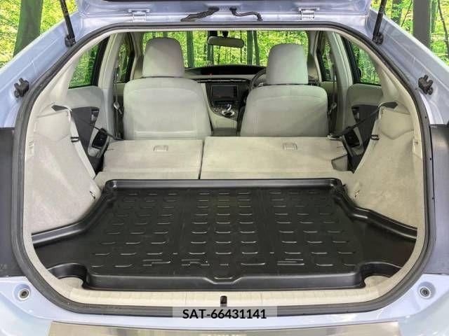 Toyota PRIUS 2010-02 282281-10
