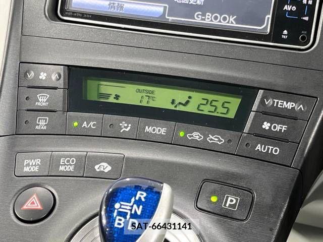 Toyota PRIUS 2010-02 282281-7
