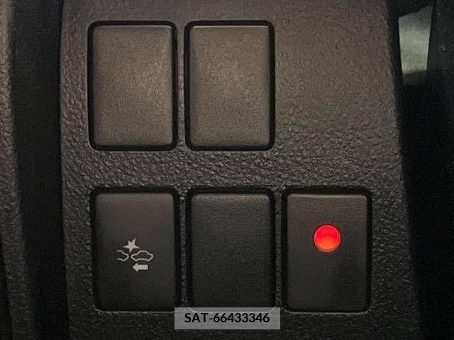 Toyota VELLFIRE 2016-10 369730-6