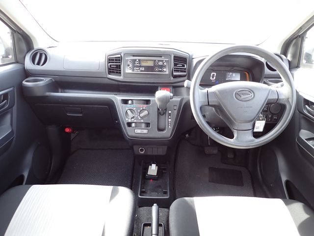 Daihatsu MIRA ES 2018-10 12604-1