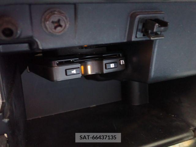 Toyota PROBOX VAN 2017-04 381318-21