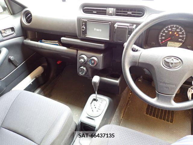 Toyota PROBOX VAN 2017-04 381318-12