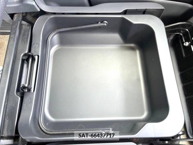 Suzuki SPACIA 2015-10 368549-10