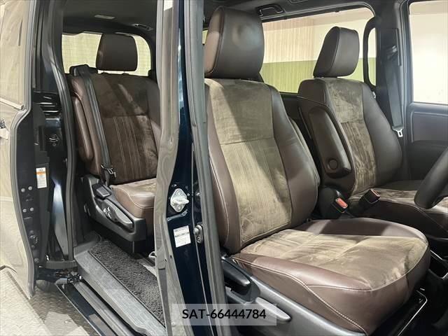 Toyota ESQUIRE 2017-12 321542-7