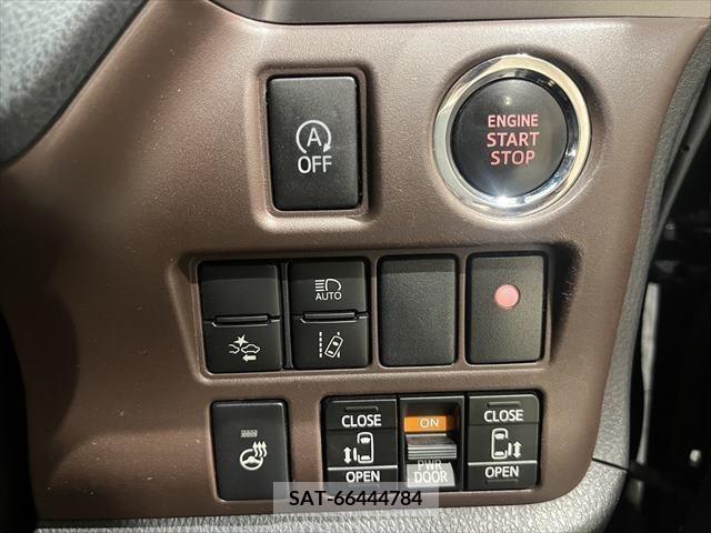 Toyota ESQUIRE 2017-12 321542-6