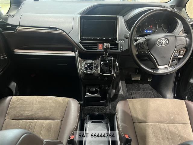 Toyota ESQUIRE 2017-12 321542-1
