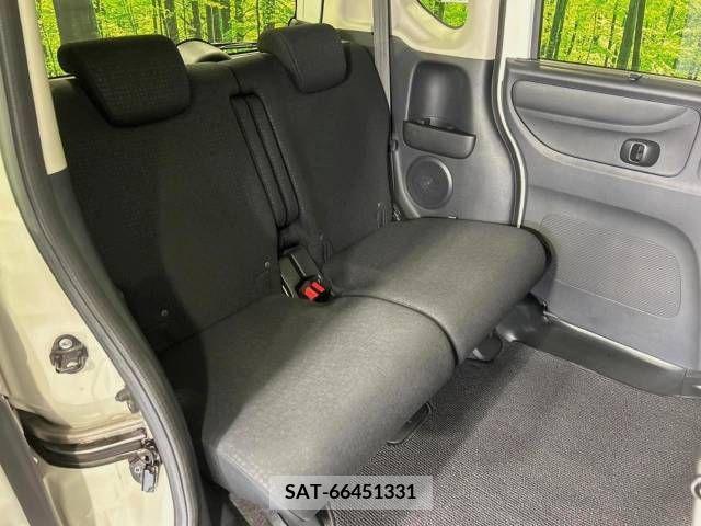 Honda N BOX CUSTOM 2017-03 217586-9