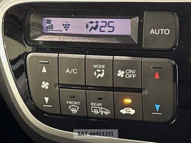 Honda N BOX CUSTOM 2017-03 217586-7