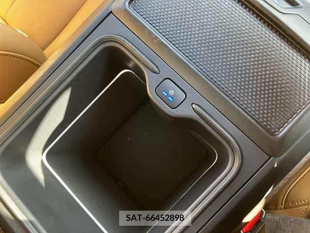 ROVER RANGE ROVER 2022-08 228049-12