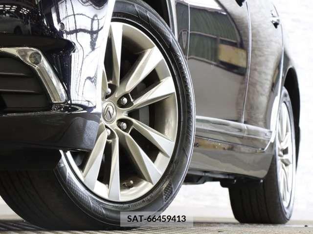 Lexus LS 2013-05 334338-14
