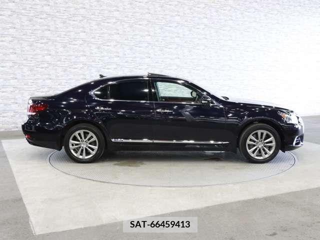 Lexus LS 2013-05 334338-11