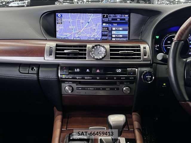 Lexus LS 2013-05 334338-19