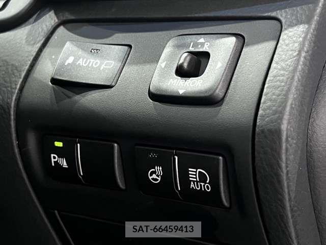 Lexus LS 2013-05 334338-18