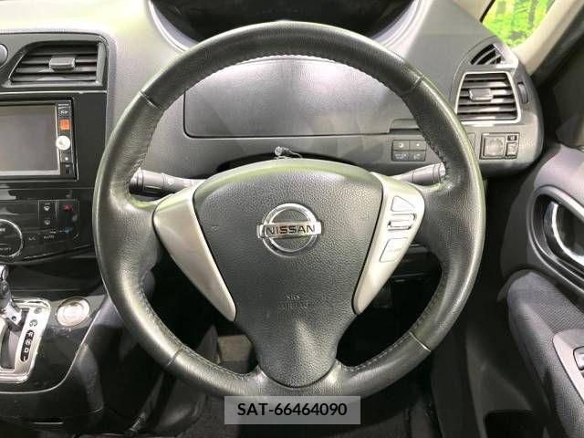 Nissan SERENA 2012-05 367813-11