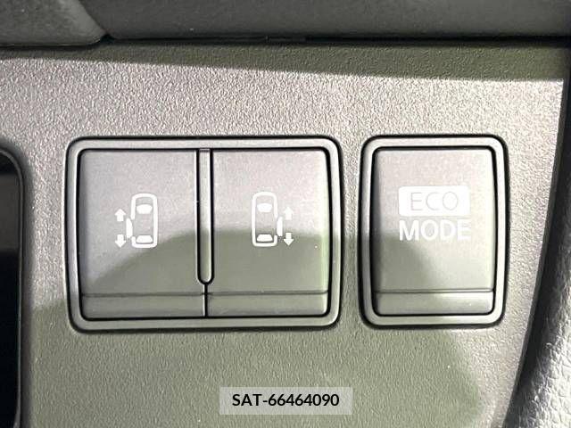 Nissan SERENA 2012-05 367813-2