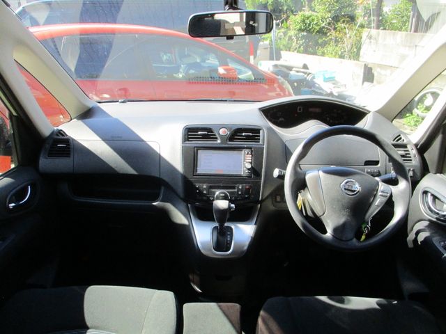 Nissan SERENA 2011-11 18298-3