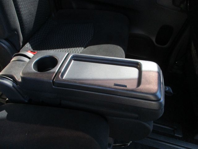 Nissan SERENA 2011-11 18298-21