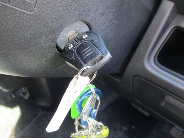 Nissan SERENA 2011-11 18298-23