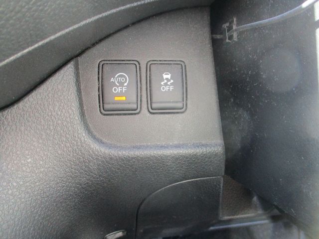 Nissan SERENA 2011-11 18298-10