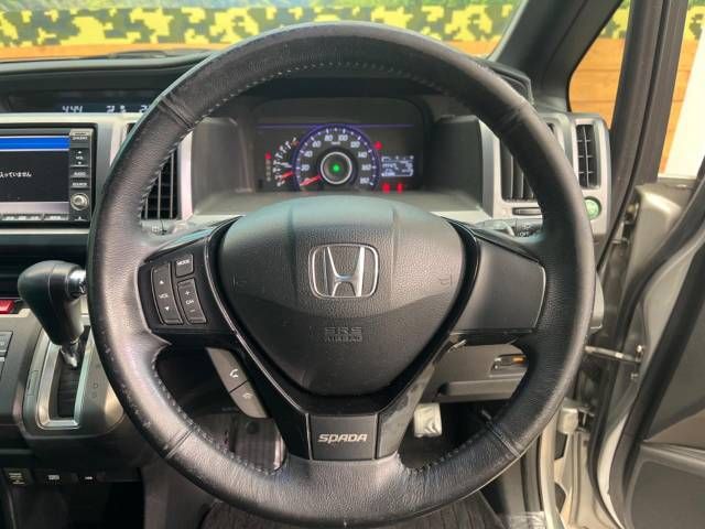 Honda e 2011-09 181312-11