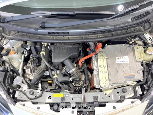 Nissan NOTE 2019-02 253784-18
