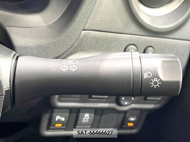 Nissan NOTE 2019-02 253784-6