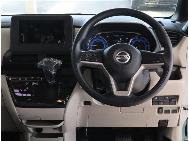 Nissan ROOX 2023-04 18374-1