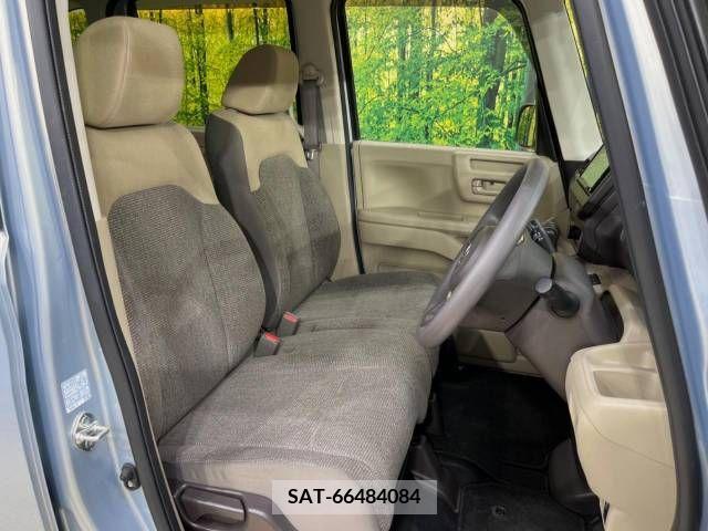 Honda N BOX 2019-05 333879-8