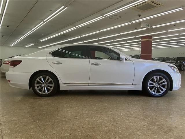 Lexus LS 2014-06 187378-3