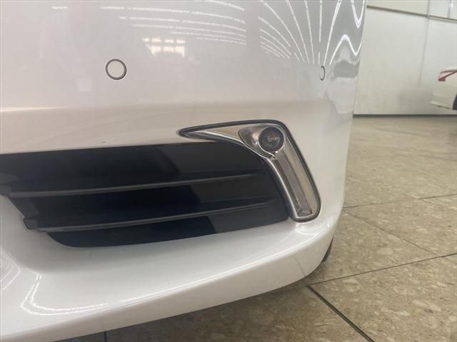 Lexus LS 2014-06 187378-10