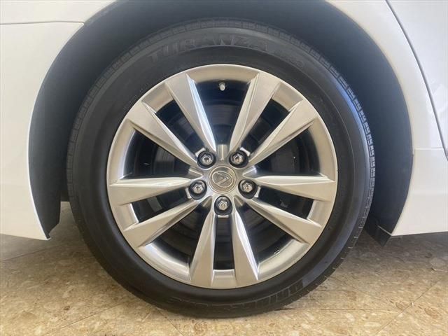 Lexus LS 2014-06 187378-13