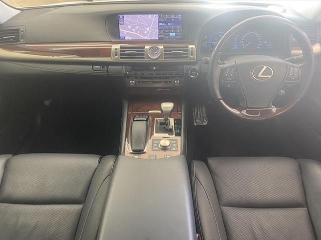 Lexus LS 2014-06 187378-16