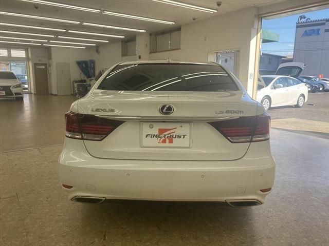 Lexus LS 2014-06 187378-5